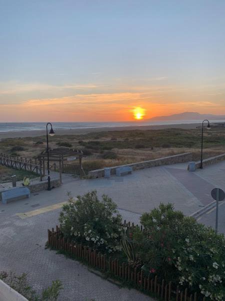 Apartamento A Pie De Playa Tarifa Bagian luar foto