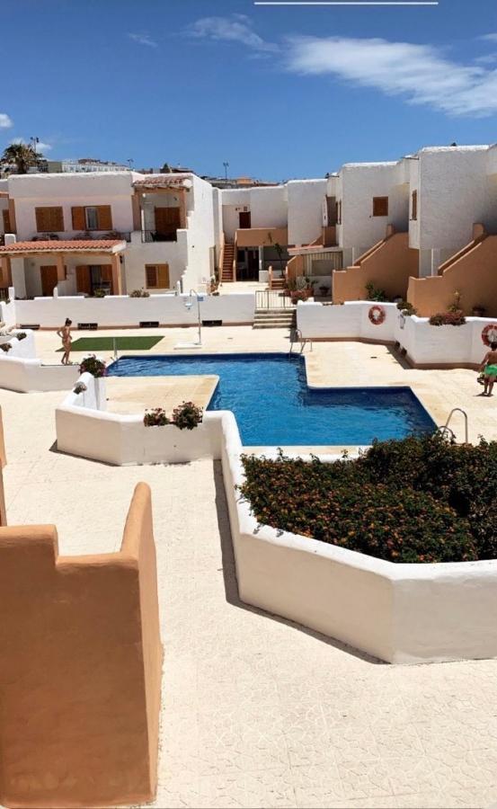Apartamento A Pie De Playa Tarifa Bagian luar foto